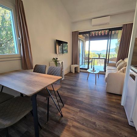 Chez Adriana Studio Vue Mer Avec Piscine Grimaud Exteriér fotografie